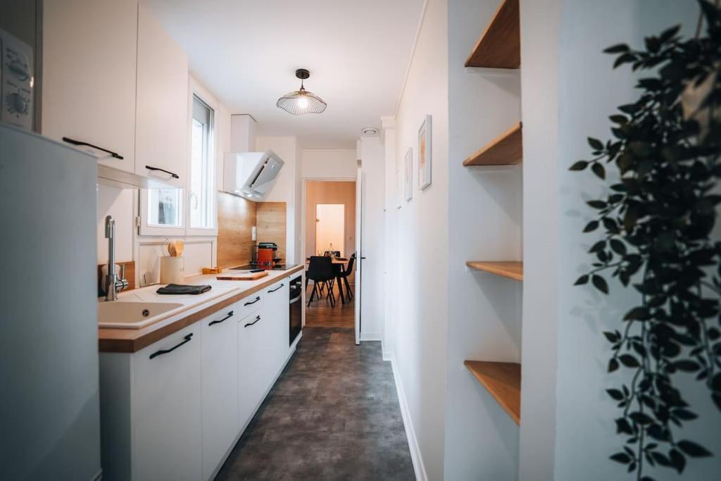 Le Bertrand • Le Raffinement En Coeur De Ville Châteauroux Exterior foto