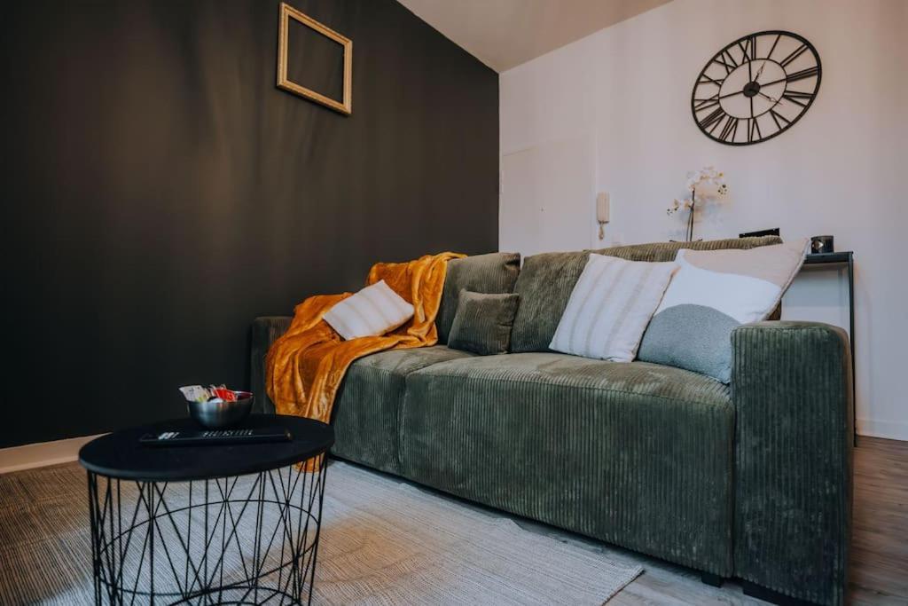 Le Bertrand • Le Raffinement En Coeur De Ville Châteauroux Exterior foto